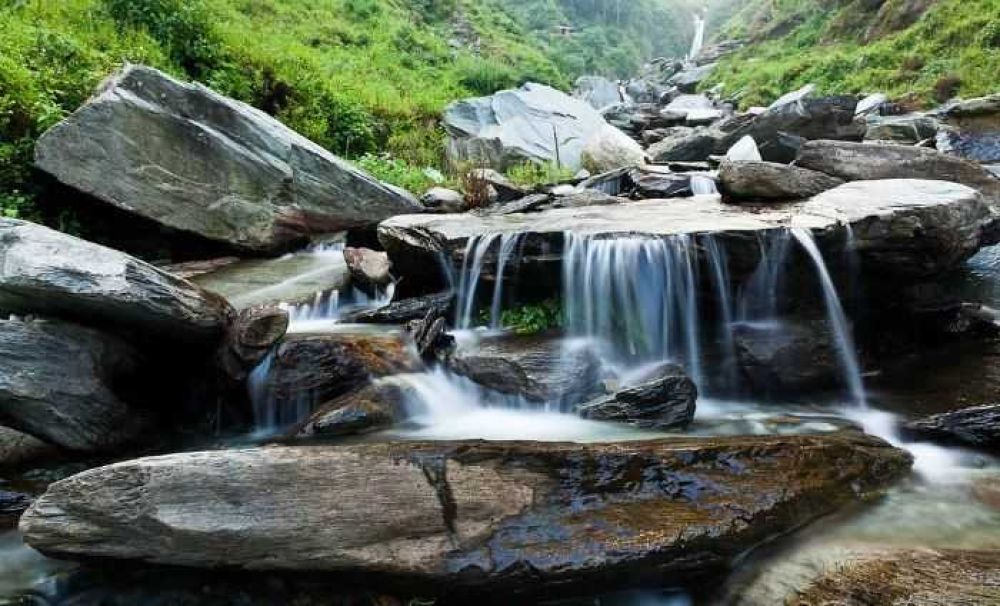 Bhyagsunag Waterfalls, Dharamshala tour package,