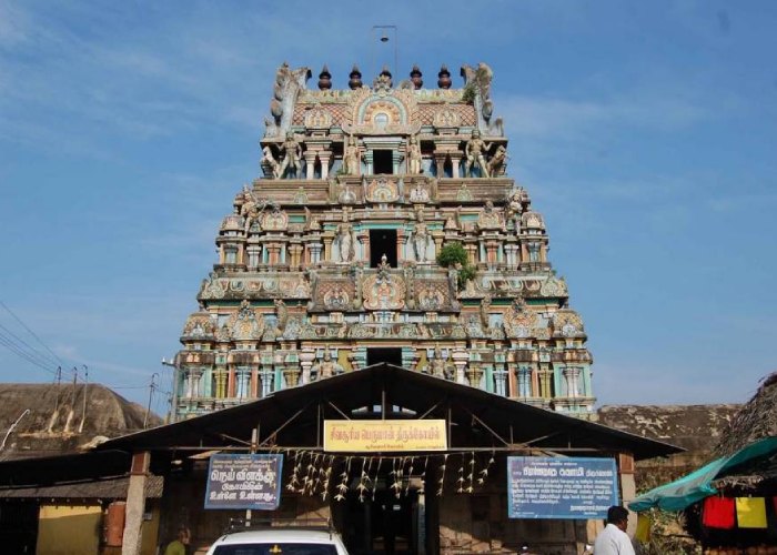 Suryanar Kovil / Suryanarayana Temple