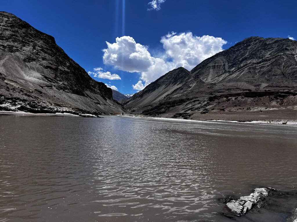 Roadtrip To Ladakh, ladakh tour package,best getaways in India,