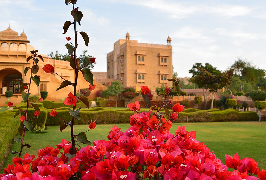 Clément Bardot, CC BY-SA 4.0 <https://creativecommons.org/licenses/by-sa/4.0>, via Wikimedia Commons-Jaisalmer Travel Guide