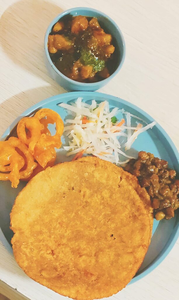 Ram Bhandar’s Badi Kachori, What to Eat in Varanasi