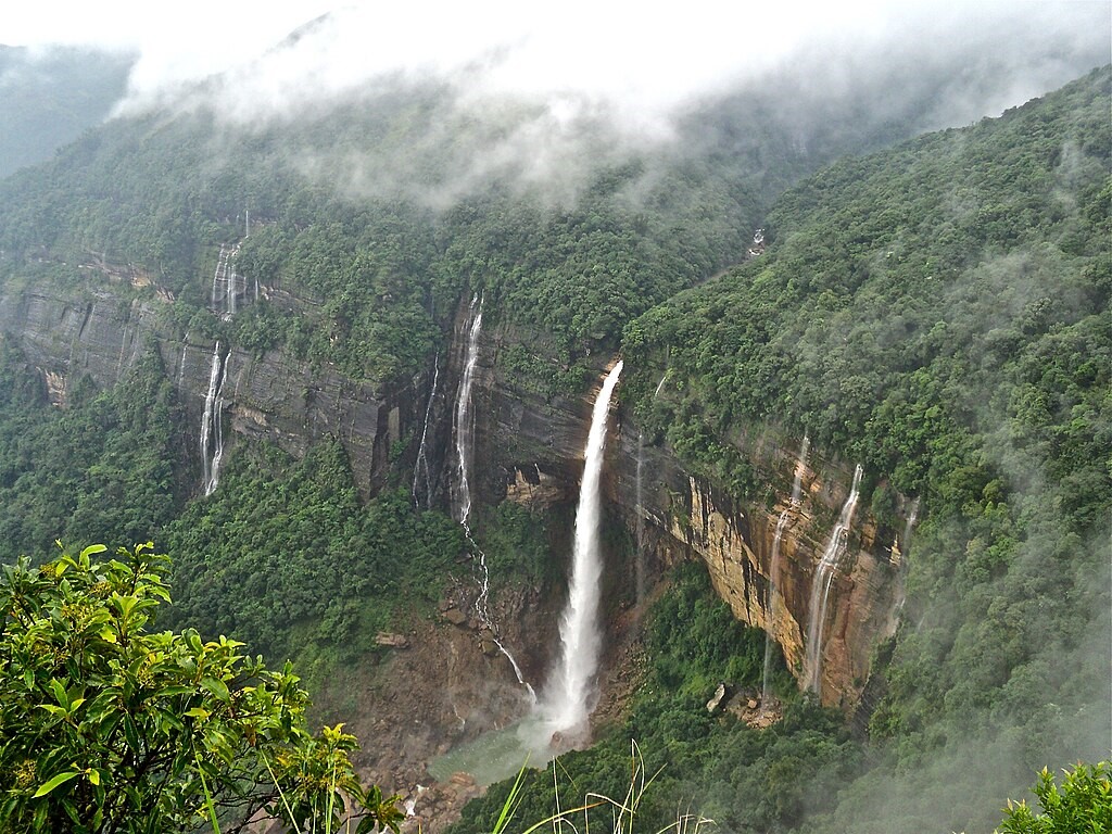 Kunal Dalui, CC BY-SA 3.0 <https://creativecommons.org/licenses/by-sa/3.0>, via Wikimedia Commons-Untouched Beauty of Meghalaya