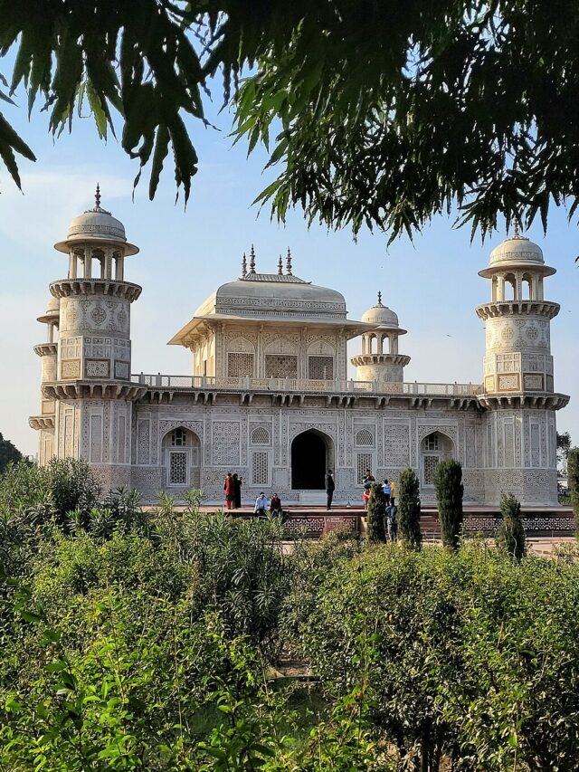 The beautiful Itmad-ud-Daula