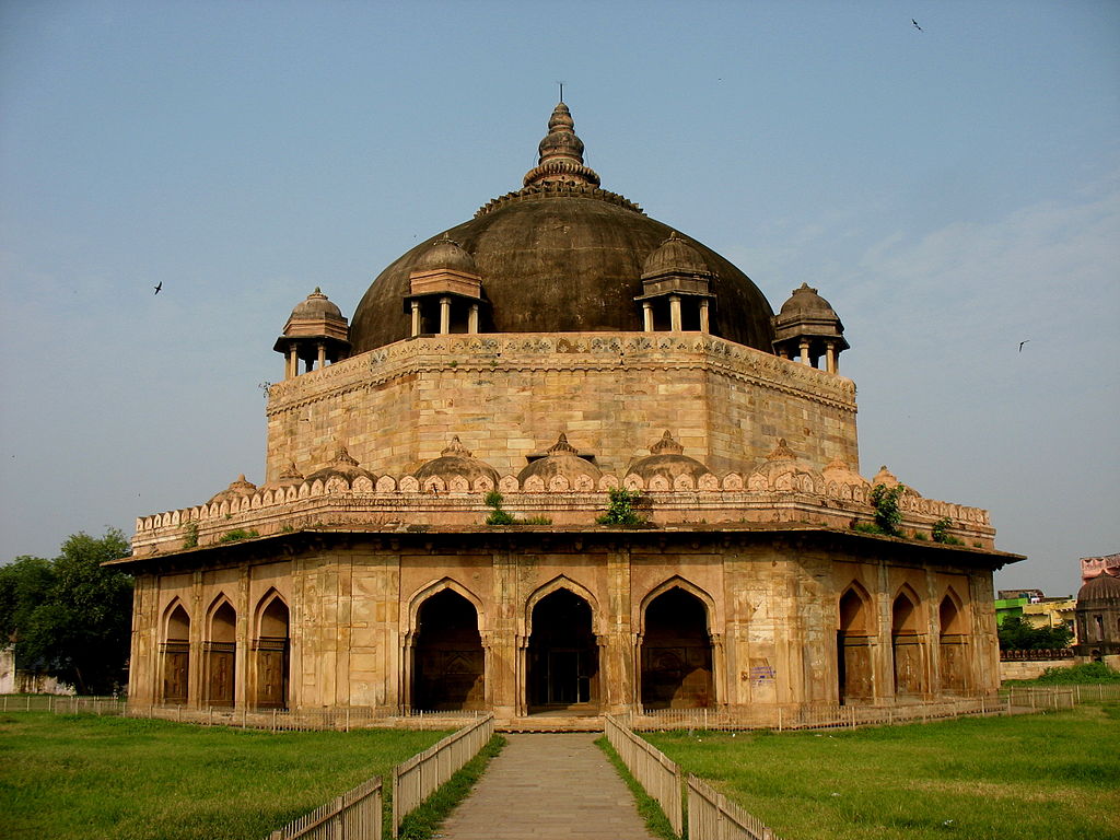 Sudhir kumar RBI, CC BY-SA 3.0 <https://creativecommons.org/licenses/by-sa/3.0>, via Wikimedia Commons-Rohtas Travel Guide